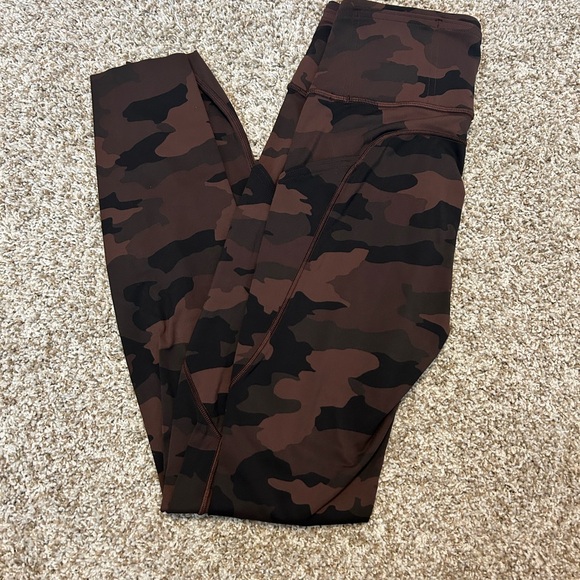 Lululemon Brown Camo Leggings - Picture 6 of 7